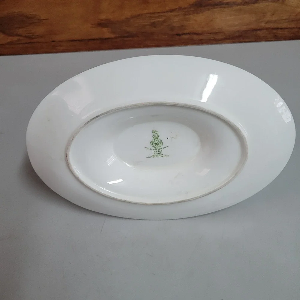 Royal Doulton‎ Tiara Gravy Boat and Saucer Silver Rim English Fine Bone China